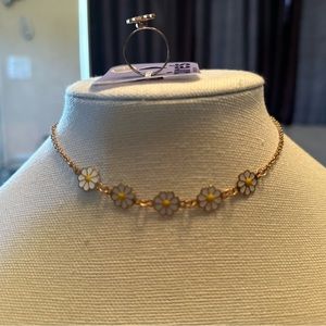 Daisy choker and ring